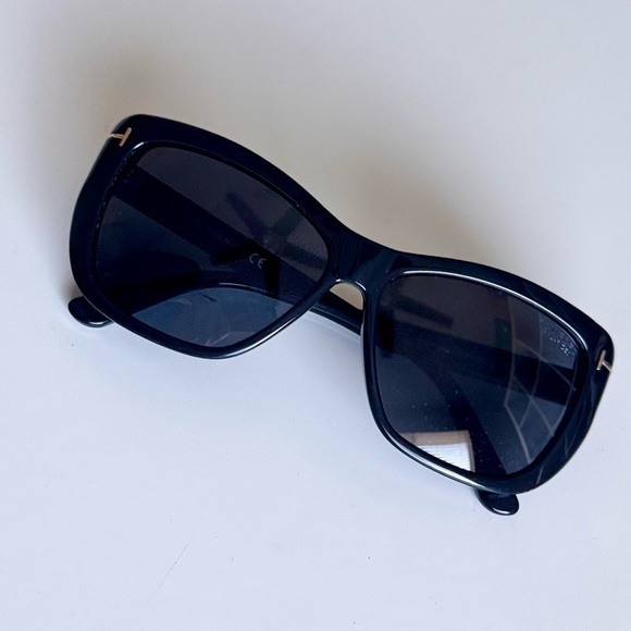 TOM FORD Lindsay Black Polarized Square Sunglasses - Picture 4 of 16